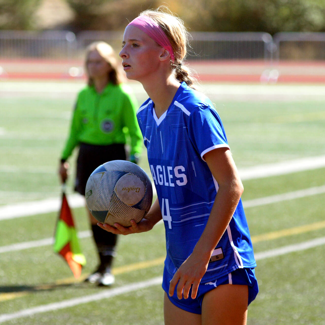 DAILY WORLD FILE PHOTO Elma senior midfielder Aaleigha Weld, seen here in a file photo, scored the game’s only goal in a 1-0 win over Eatonville on Wednesday. Elma secured second place in the 1A Evergreen League with the victory.