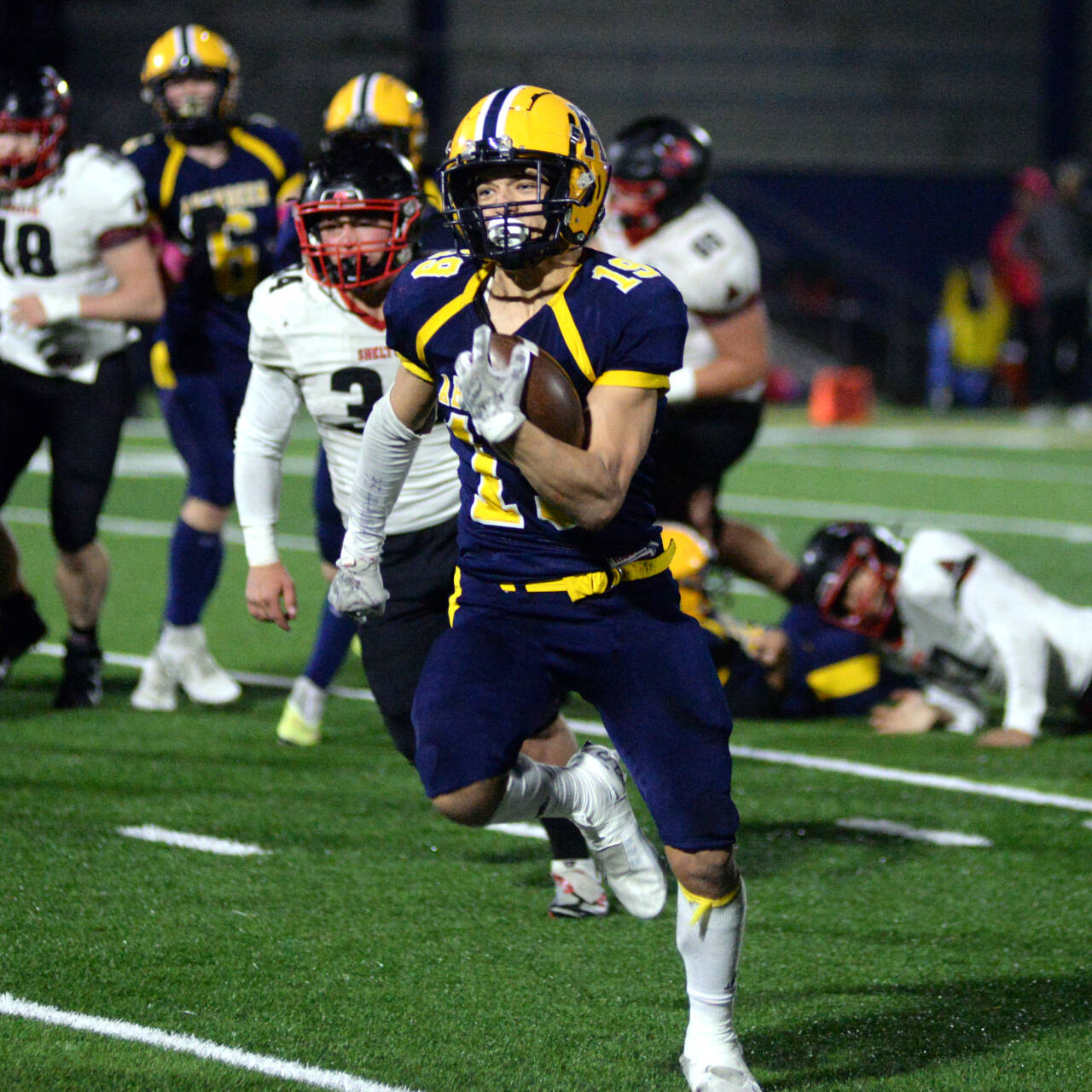 RYAN SPARKS | THE DAILY WORLD Aberdeen running back Aidan Watkins breaks a long run during a 26-19 victory over Shelton on Friday at Stewart Field in Aberdeen.