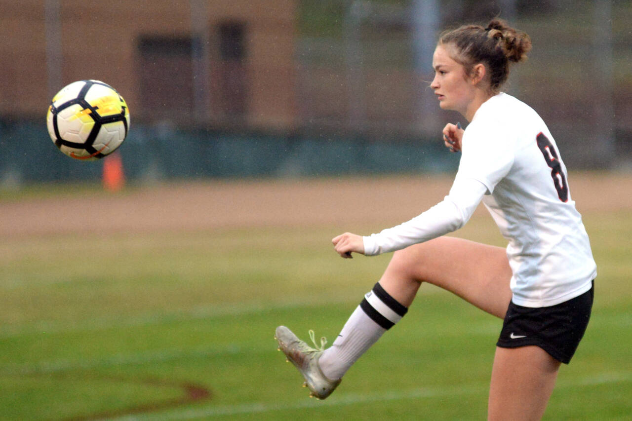 Trio of Twin Harbors athletes named to 2B allleague girls soccer team
