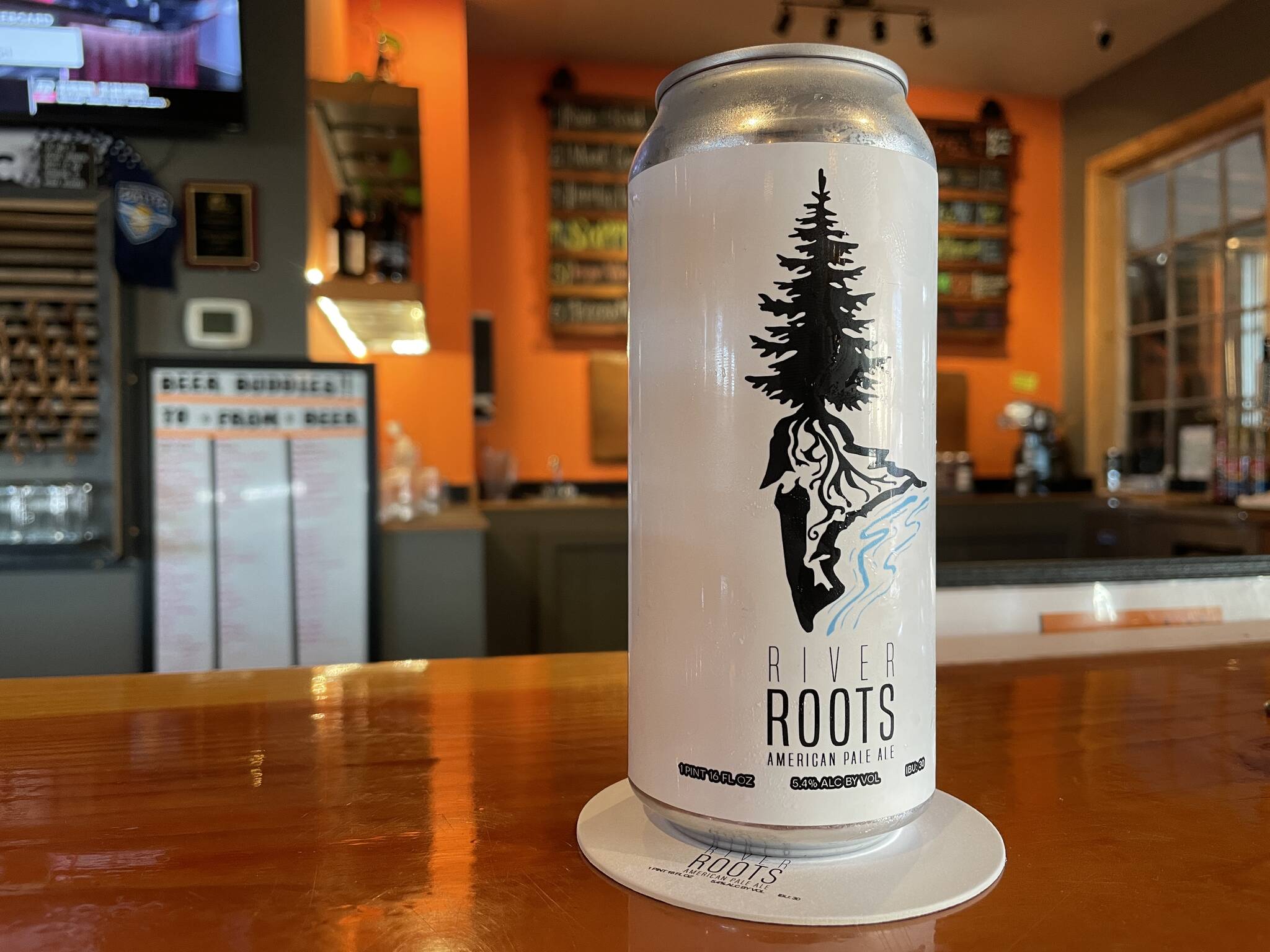 Michael S. Lockett / The Daily World
The Grays Harbor Conservation District and Mount Olympus Brewery partnered to producce River Roots, a new beer with a riverbank focus.