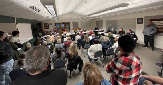 Cosmopolis saw a crowded room as citizens turned out for a city council meeting on Wednesday. (Michael S. Lockett / The Daily World)