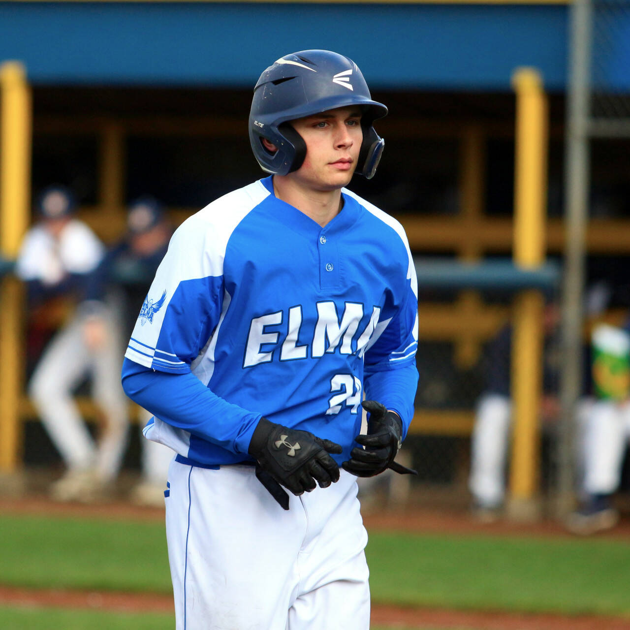 DAILY WORLD FILE PHOTO
Elma senior Carter Studer drove in a total of six runs in two victories for Elma on Monday in College Place.