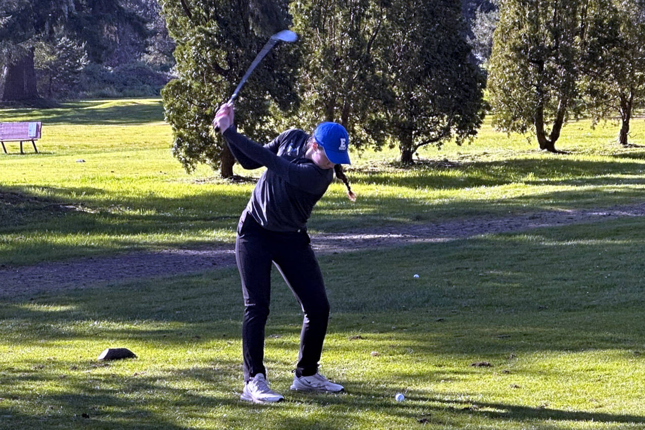 SUBMITTED PHOTO Elma’s Olivia Moore had a 1-under par 34 to lead Elma to a 183-209 win over Montesano in a 1A Evergreen League match on Wednesday at the Oaksridge Golf Course on Wednesday in Elma.