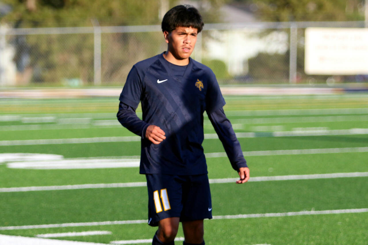 DAILY WORLD FILE PHOTO Aberdeen senior midfielder Ruben Oropeza had what appeared to be a golden goal in overtime reversed by an offside call in the Bobcats’ 1-0 victory (4-2 on penalty kicks) on Thursday in Shelton.