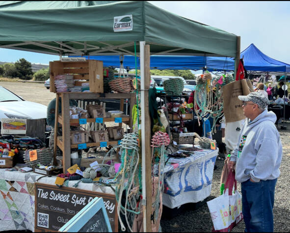 The Daily World
Vendors offered baked goods and beach crafts.