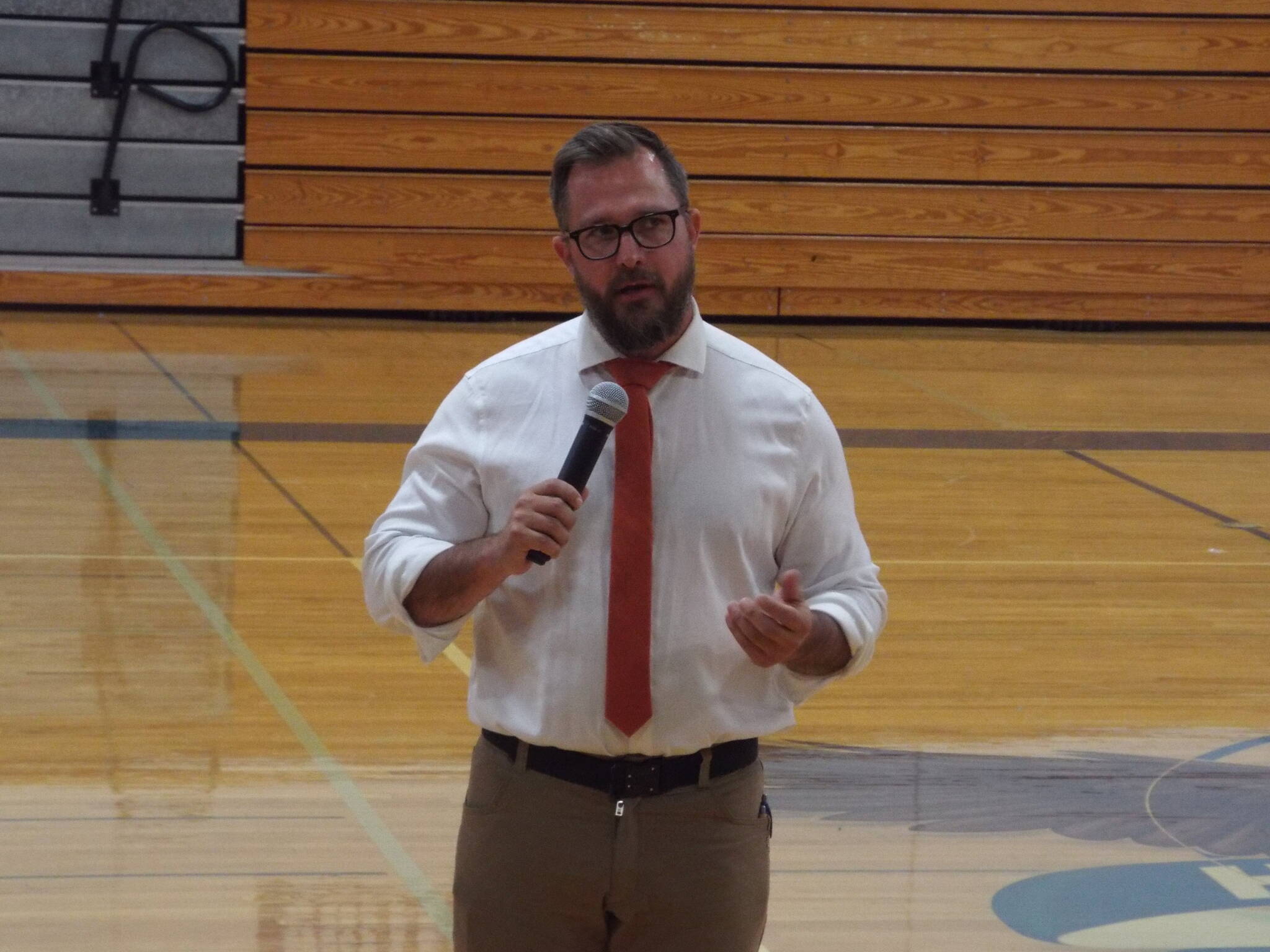The opening speakers for Rep. Emily Randalls town hall included Chris Nesmith, Elma School District Superintendent, who discussed the value of offering workforce training programs in high school.