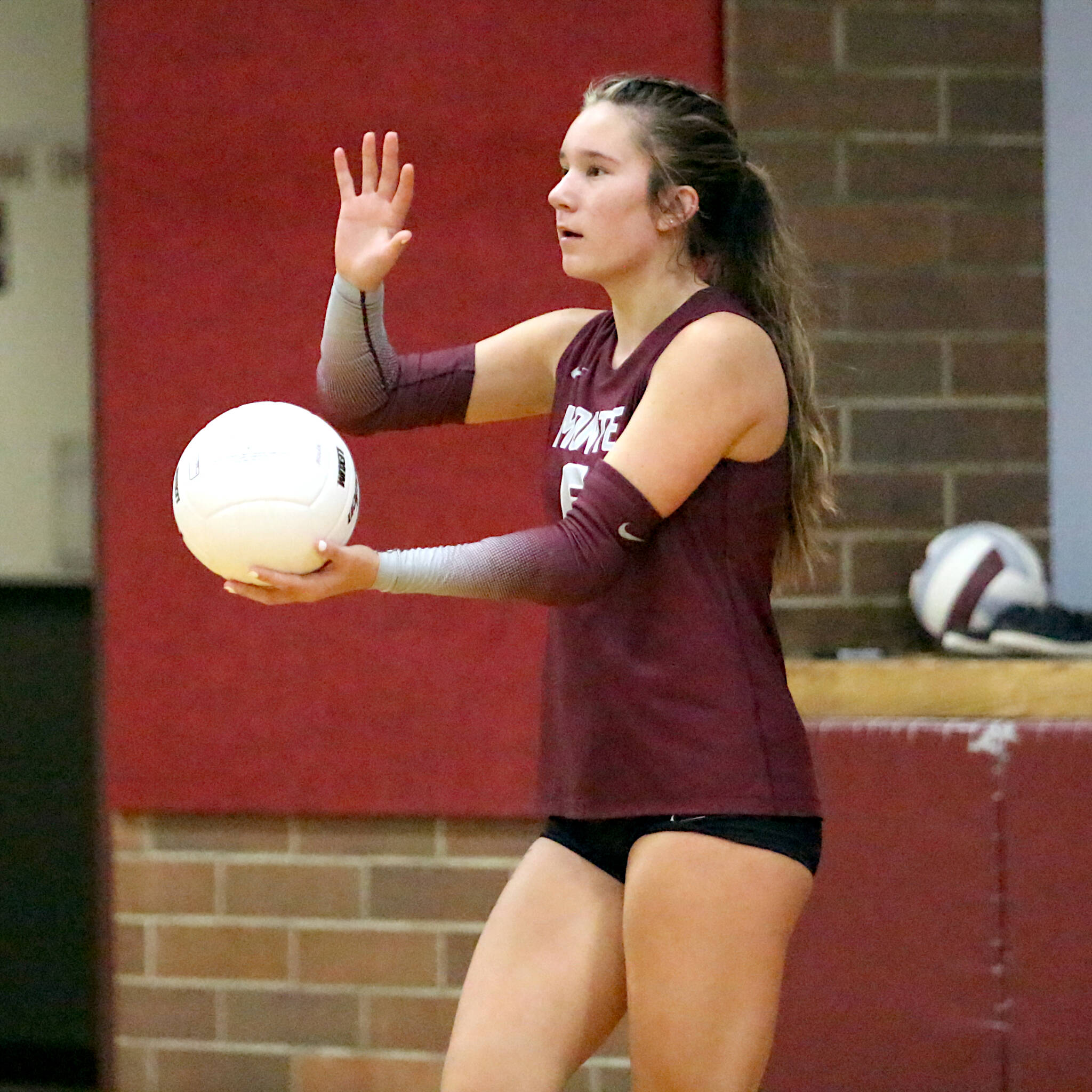 RYAN SPARKS | THE DAILY WORLD Montesano setter Makena Blancas helped the Bulldogs to a straight-set win over Rochester on Thursday at Montesano High School.