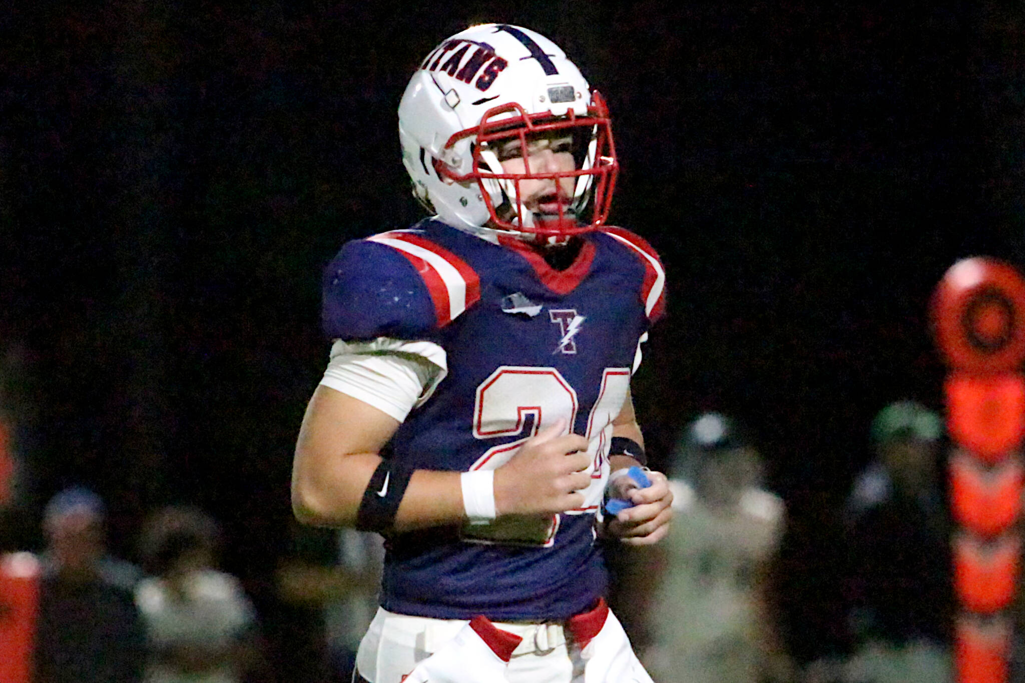 Several Pe Ell-Willapa Valley Titans, Raymond-South Bend Ravens named to all-league football team