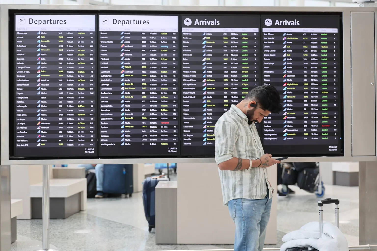 3,300 flights daily to be canceled across US