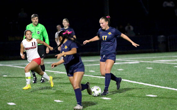 DAILY WORLD FILE PHOTO
Aberdeen defender Hana Lessard (17) was named to the 2A Evergreen All-Conference First Team for the 2025 season.