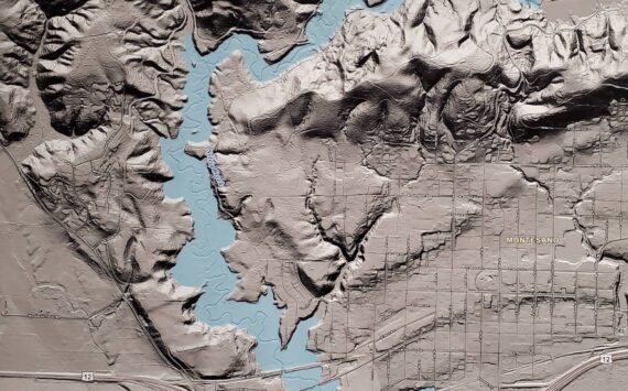 Andrea Watts / The Daily World
At the Lake Sylvia Dam Town Hall, residents had the opportunity to view the inundation map that Grays Harbor County Emergency Management created of the worst-case scenario if the Lake Sylvia Dam failed.