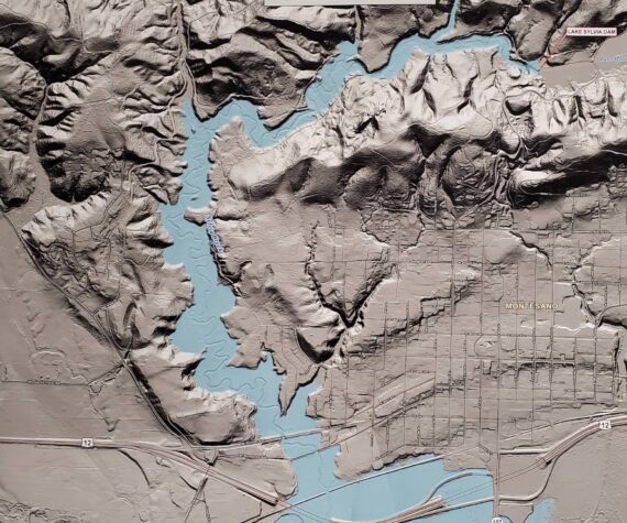 <p>Andrea Watts / The Daily World</p>
                                <p>At the Lake Sylvia Dam Town Hall, residents had the opportunity to view the inundation map that Grays Harbor County Emergency Management created of the worst-case scenario if the Lake Sylvia Dam failed.</p>