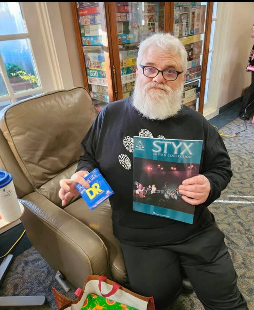 Artisan Adopt-A-Resident brings year-round joy in Ocean Shores