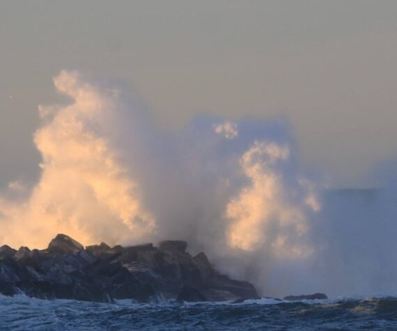 <p>Skip Radcliffe</p>
                                <p>The ocean was roaring this week at the jetty in Ocean Shores.</p>