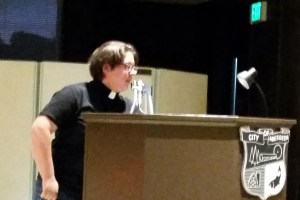 Homeless people address city council about their condition