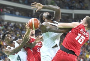 US men’s basketball has perfect record amid imperfect play