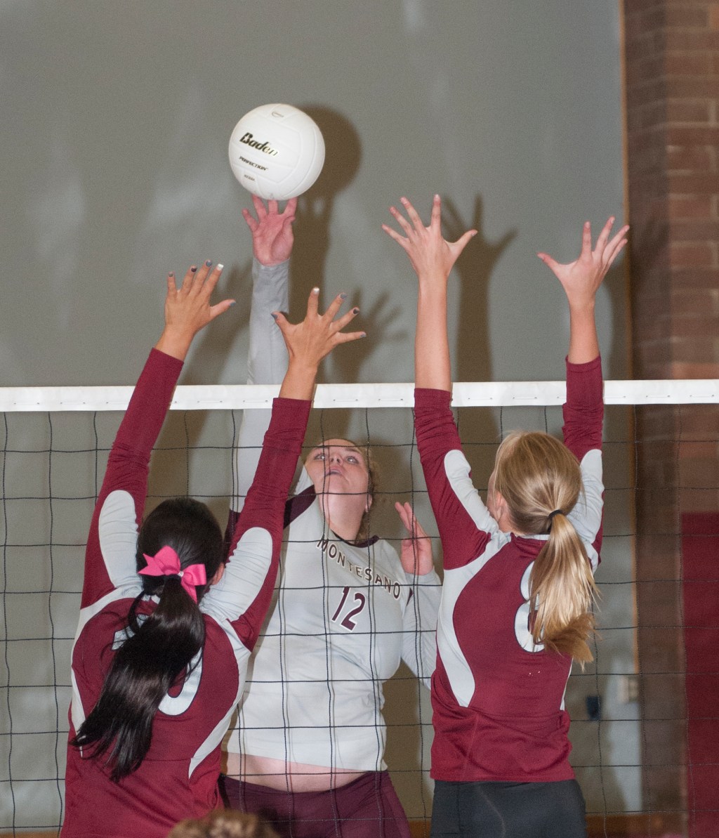 Montesano spikes Chehalis in season opener