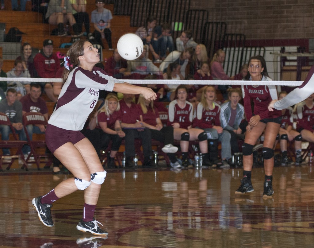 Montesano spikes Chehalis in season opener