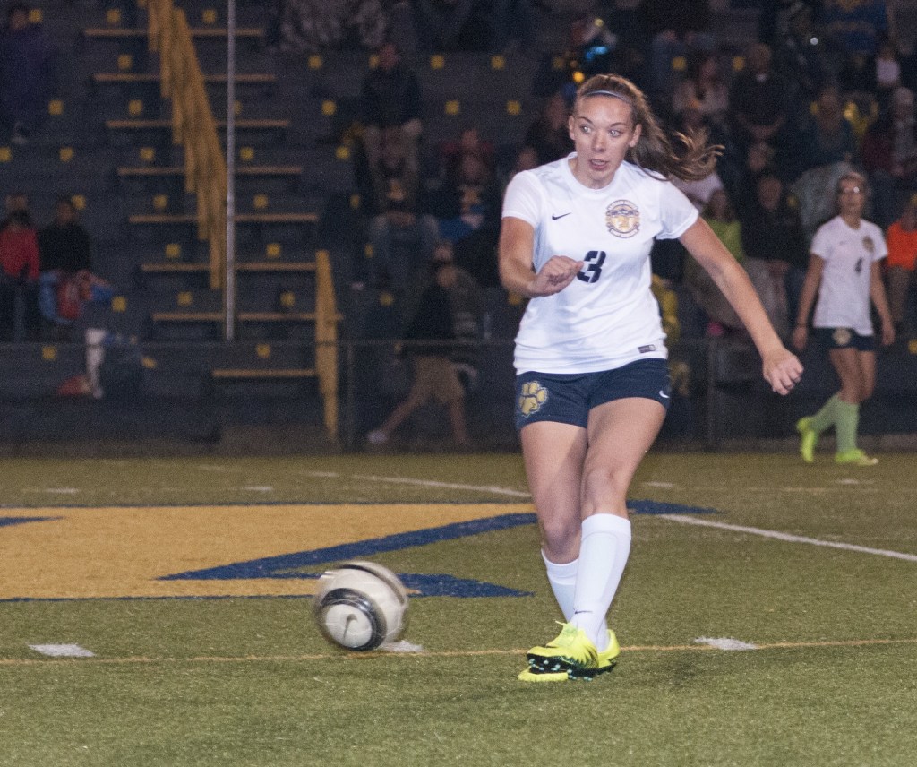 Tayler Housden’s hat trick paces Aberdeen in 3-0 win over Chehalis