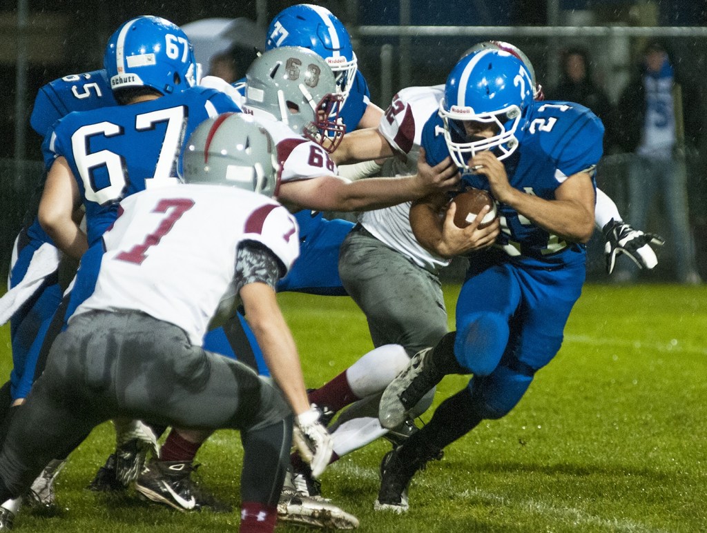 Hoquiam mauls Elma 46-7