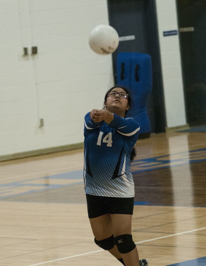 Hoquiam rallies to knock off Elma in five-set thriller