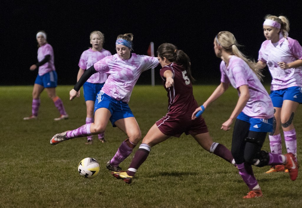Montesano win league girls soccer title, 2-1, over Elma