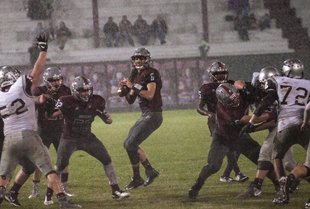 Last-minute touchdown pushes Montesano past Hoquiam, 20-14