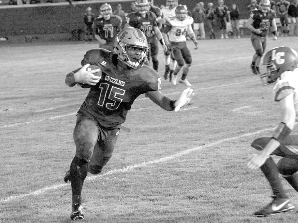 Grays Harbor athletes dominate all-Evergreen 1A League football teams