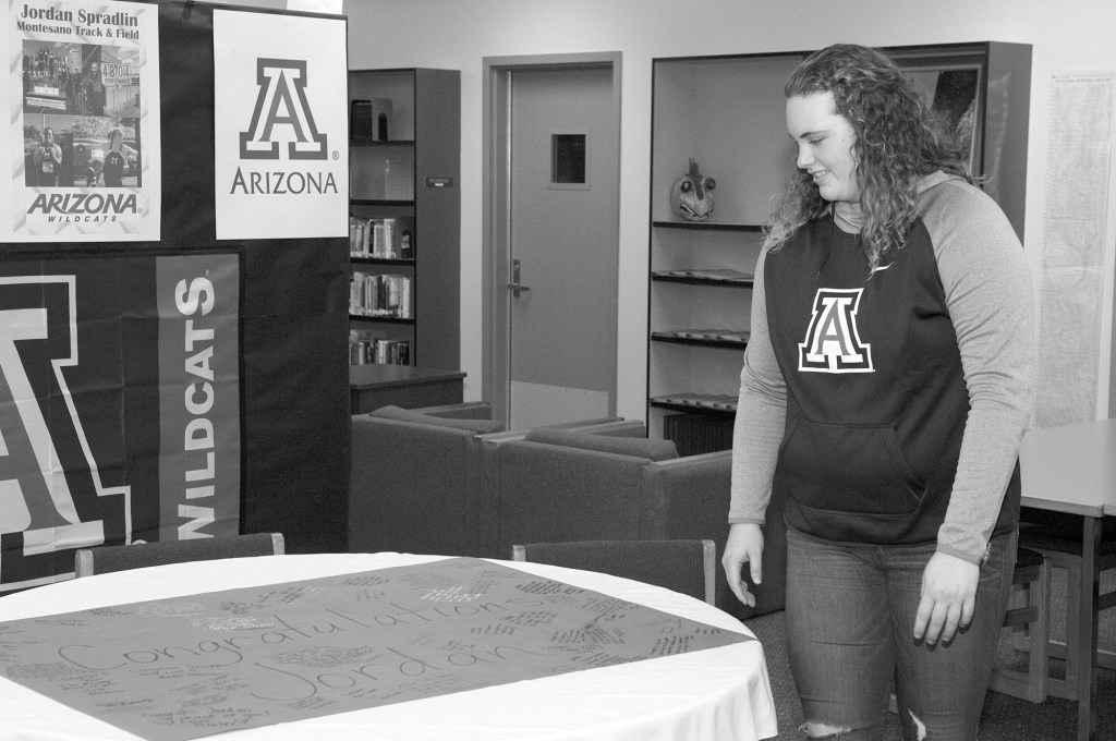 Spradlin inks letter of intent for Arizona