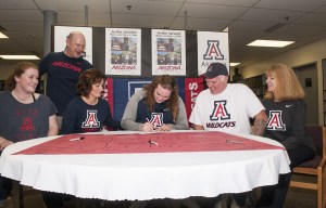 Spradlin inks letter of intent for Arizona