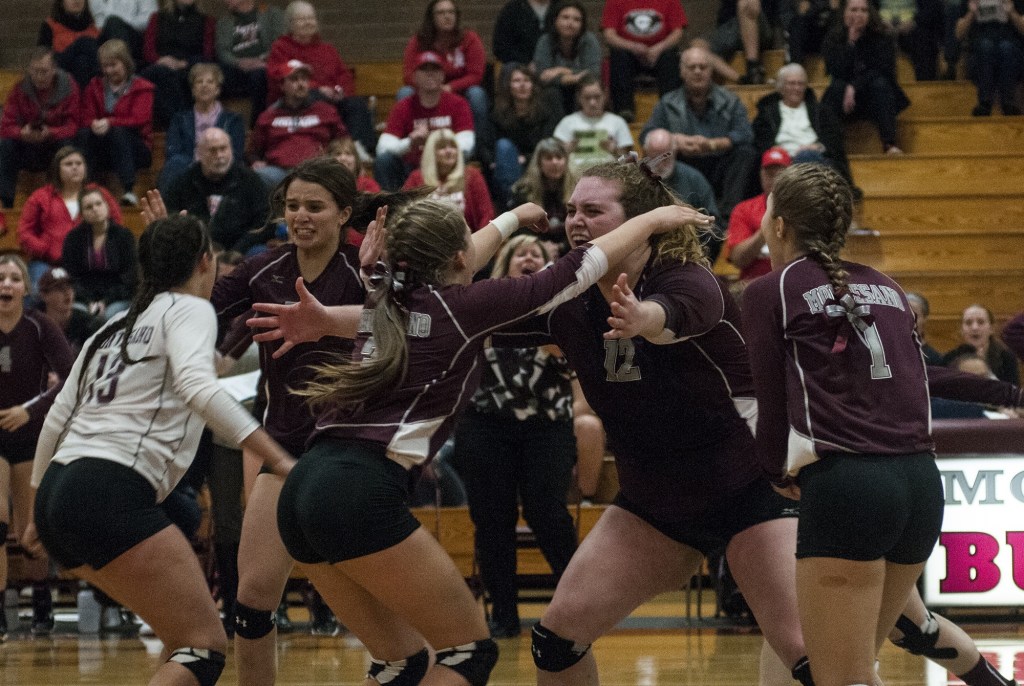 District IV 1A Volleyball: Montesano wins twice to earn state berth