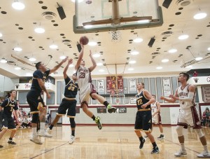 Sustained offense boosts Hoquiam past Aberdeen boys, 70-49
