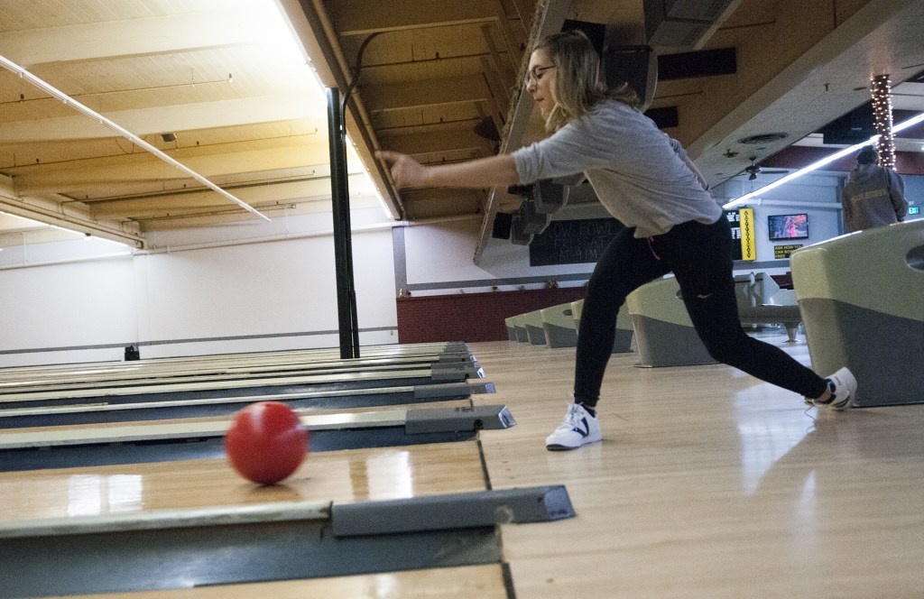 (Brendan Carl | The Daily World) Aberdeen&rsquo;s Annabelle Micheau bowls a frame during practice on Wednesday.