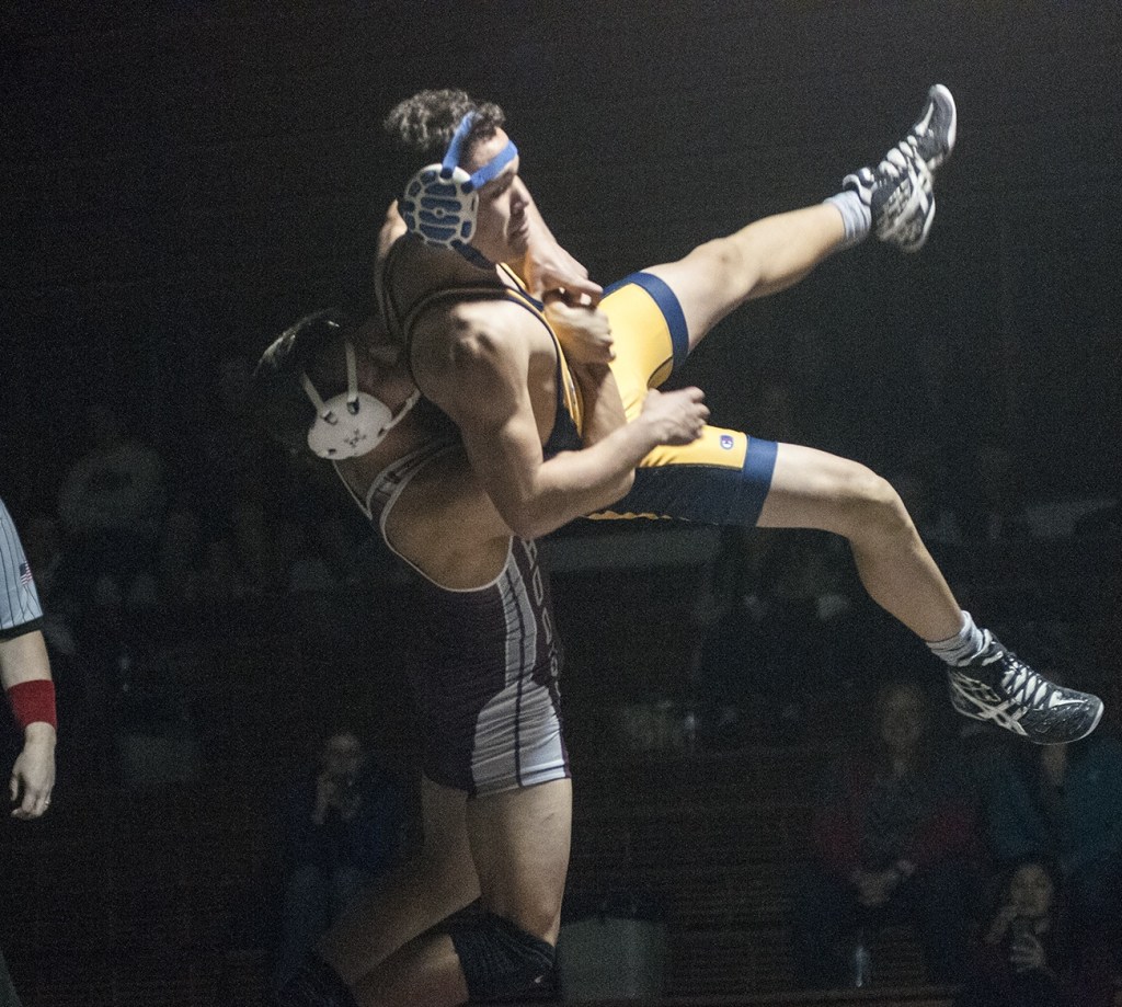 Aberdeen pins down rival Hoquiam, 48-34