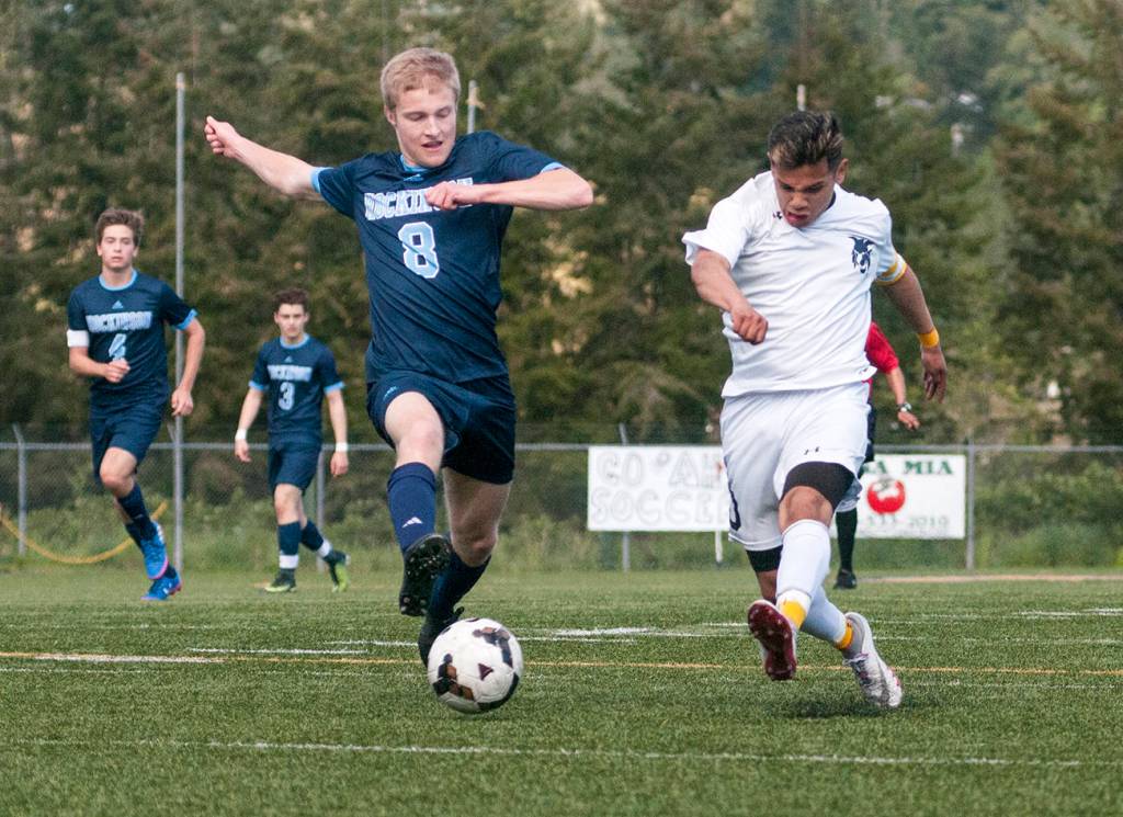 (Brendan Carl | The Daily World) Aberdeen&rsquo;s Miguel Torres puts a shot on goal against Hockinson on Saturday.
