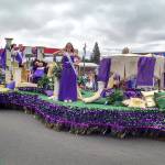 (File photo)                                The McCleary Bear Festival Court waves to the crowd during the 2016 Oakville Independence Day Parade.