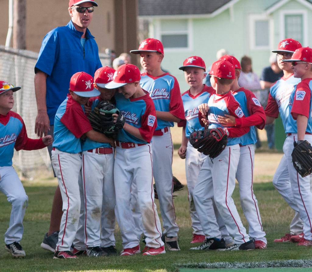 Larch Mountain, West Valley stay alive at 8-10 state tourney