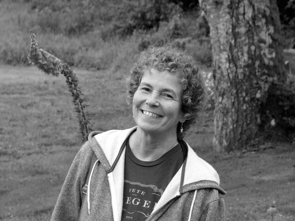 Anne Feeney’s ‘Summer of Resistance’ tour coming to Hoquiam