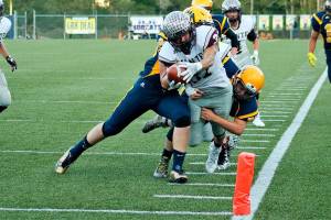 Montesano defeats Aberdeen in opener, 41-20.