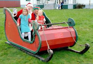 Santa by the Sea, crafts bazaar set for Westport this weekend