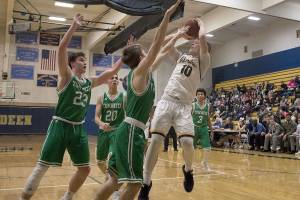 Bobcat boys fall to Tumwater