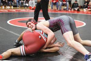 Willapa Harbor wrestlers take third as tournament hosts