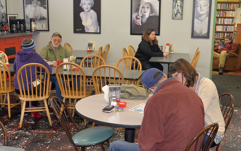 DAN HAMMOCK | THE DAILY WORLD                                The lunch rush at Deidras Deli ramps up around 11 a.m. as regulars and out-of-towners gather to feast on taco soup and huge deli sandwiches made by Deidra herself.