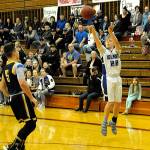 Monte boys upended in district semis; Elma eliminated