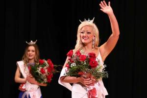 Kuinn Karaffa takes crown as Miss Grays Harbor 2018