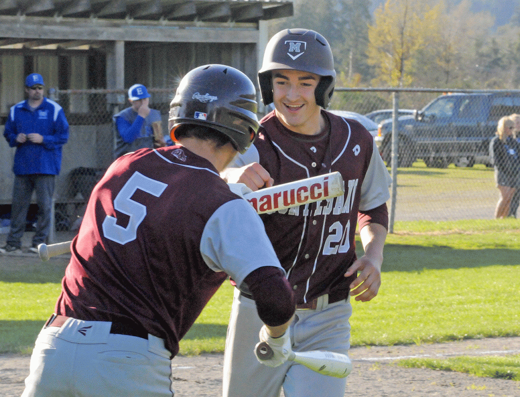 Monte pulls away late to trounce Elma