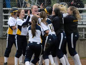 Aberdeen softball punches ticket to district tournament with decisive win over Centralia