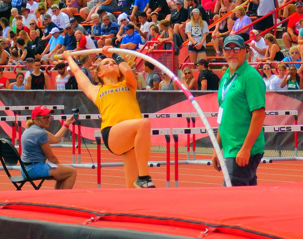 Raymond’s Freeman and Thepsoumphou, North Beach’s Blankenship and Poplin win state titles