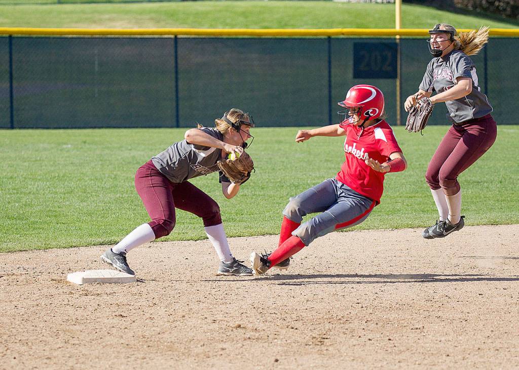 Two Trophies, no titles for Elma, Montesano at 1A State Championships