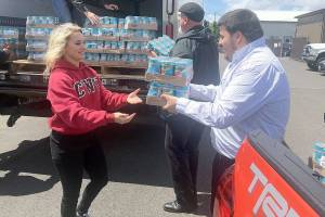 Five Star Dealerships donates to Coastal Harvest